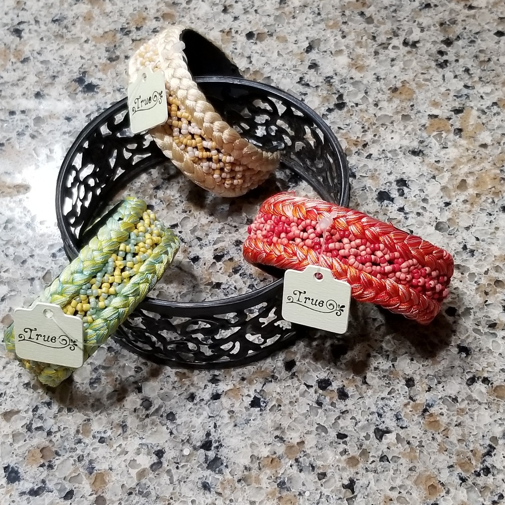 Bracelet